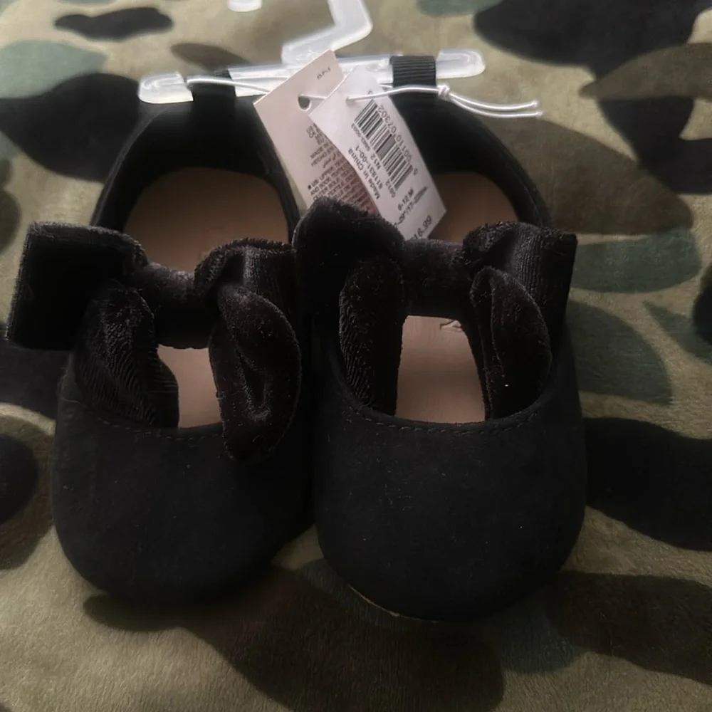 OLD NAVY BABY BALLET FLATS: BLACK: NEW WITH TAGS: SIZE 6-12 MTH